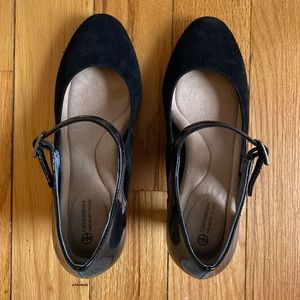 Never worn black heels!